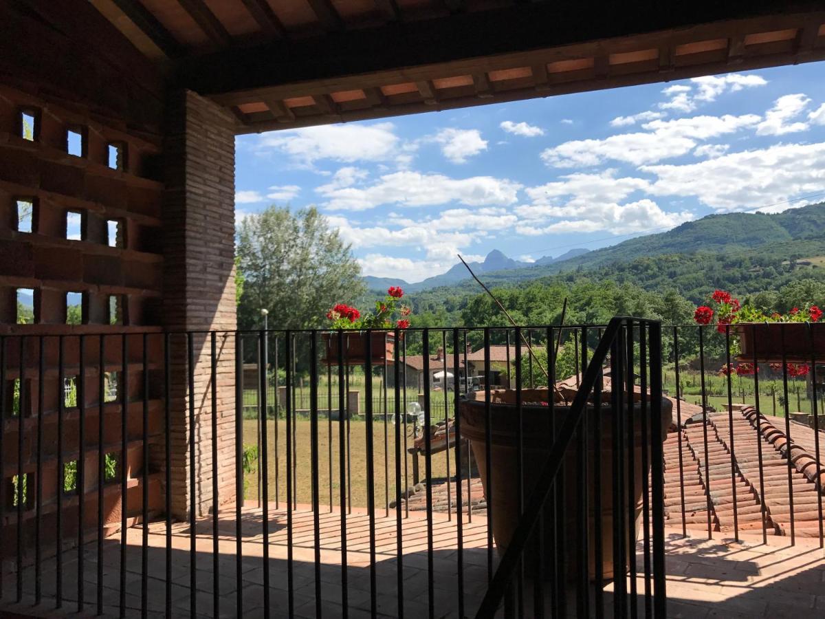 Il Pianetto Villa Pieve Fosciana Luaran gambar