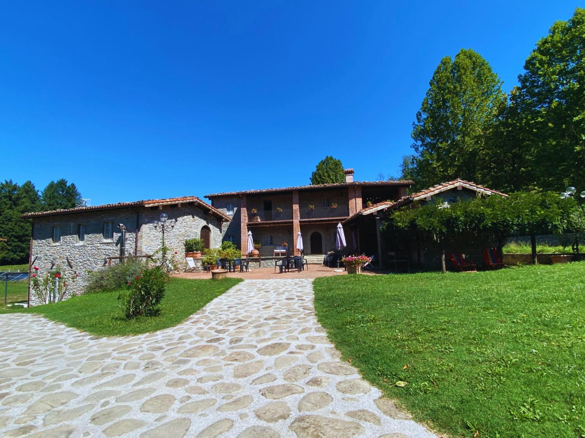 Il Pianetto Villa Pieve Fosciana Luaran gambar