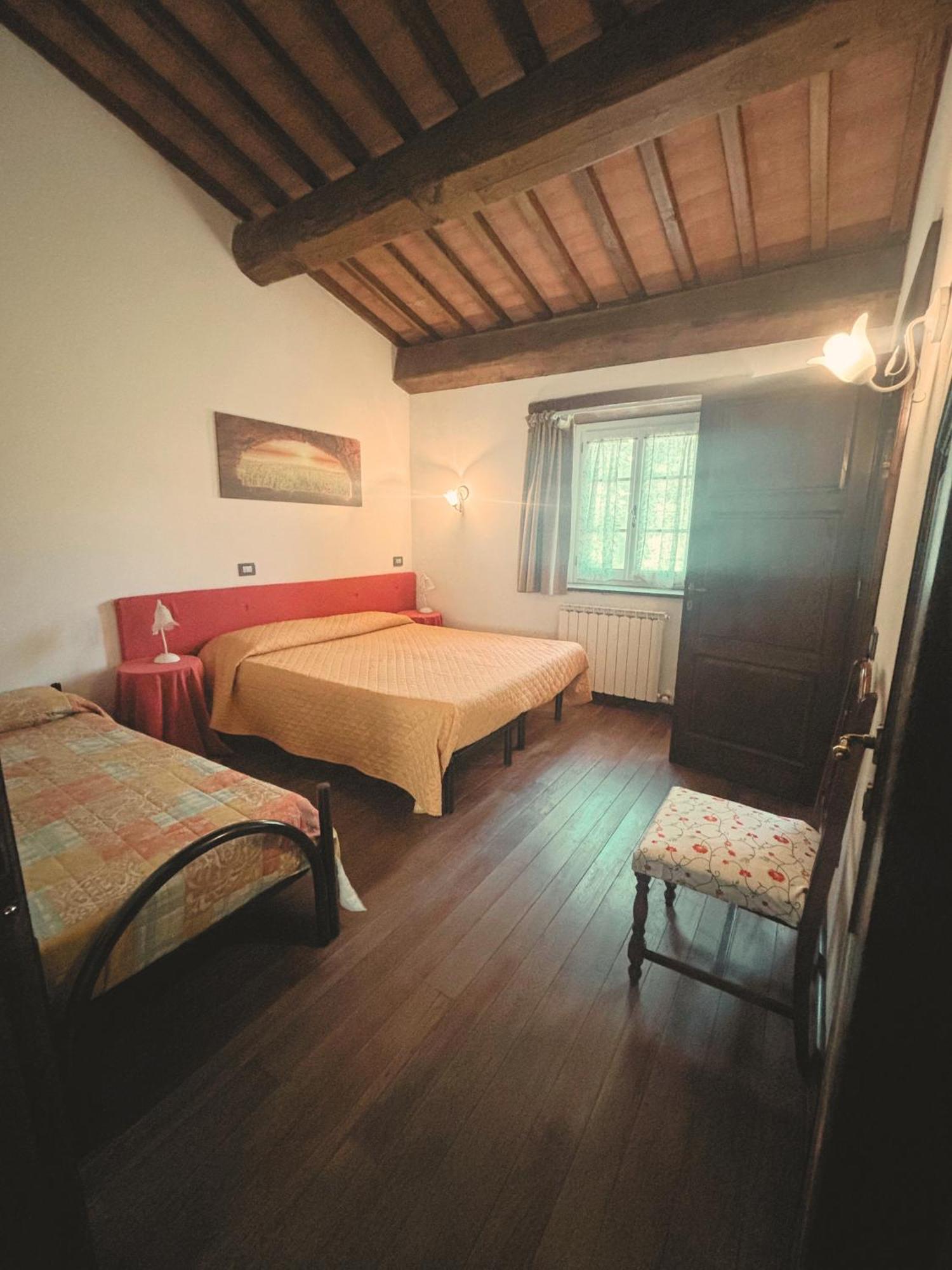 Il Pianetto Villa Pieve Fosciana Luaran gambar
